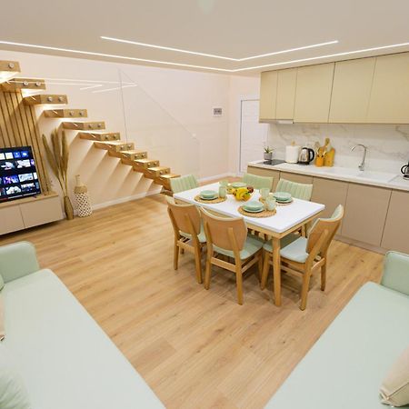 Отель Arial Lofts Влёра Экстерьер фото