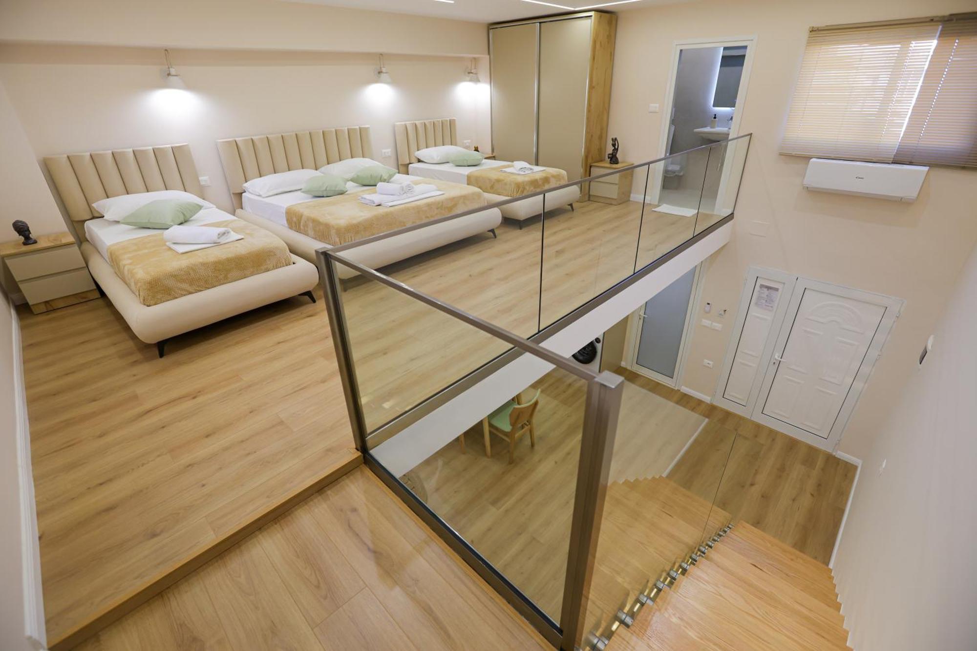 Отель Arial Lofts Влёра Экстерьер фото